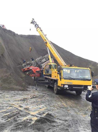 围场上犹道路救援